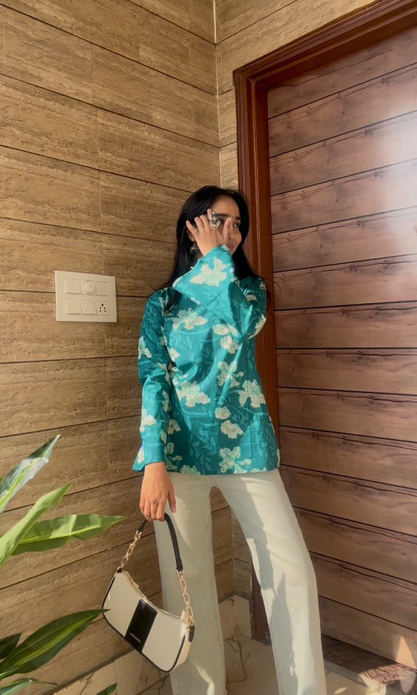 Garden Bell Sleeve Plus Size Kurti