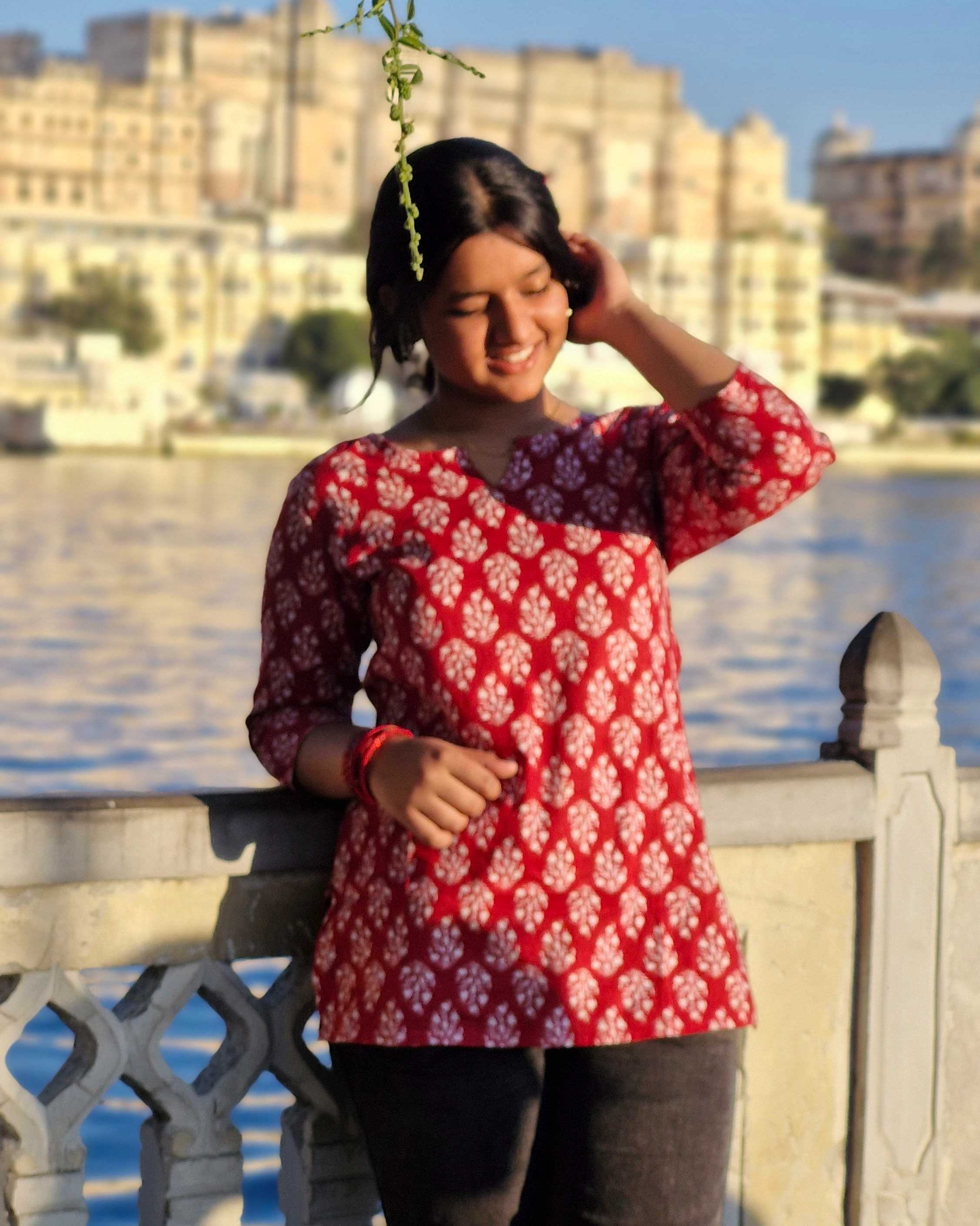 Red white Short Kurti