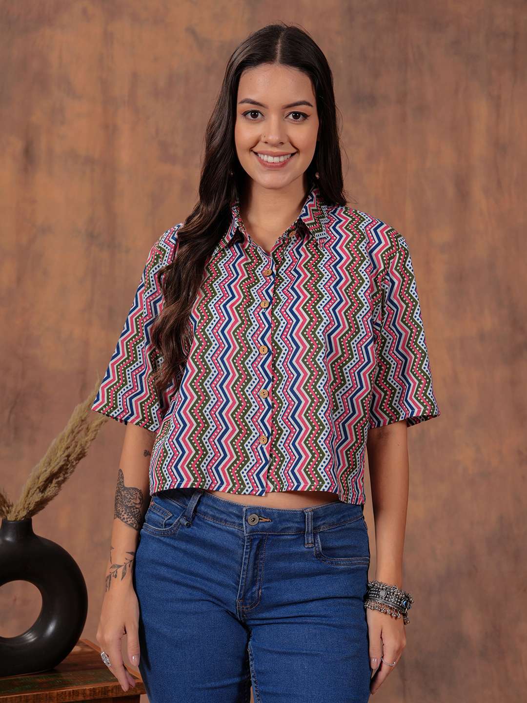 ZigZag Vibe Crop Shirt