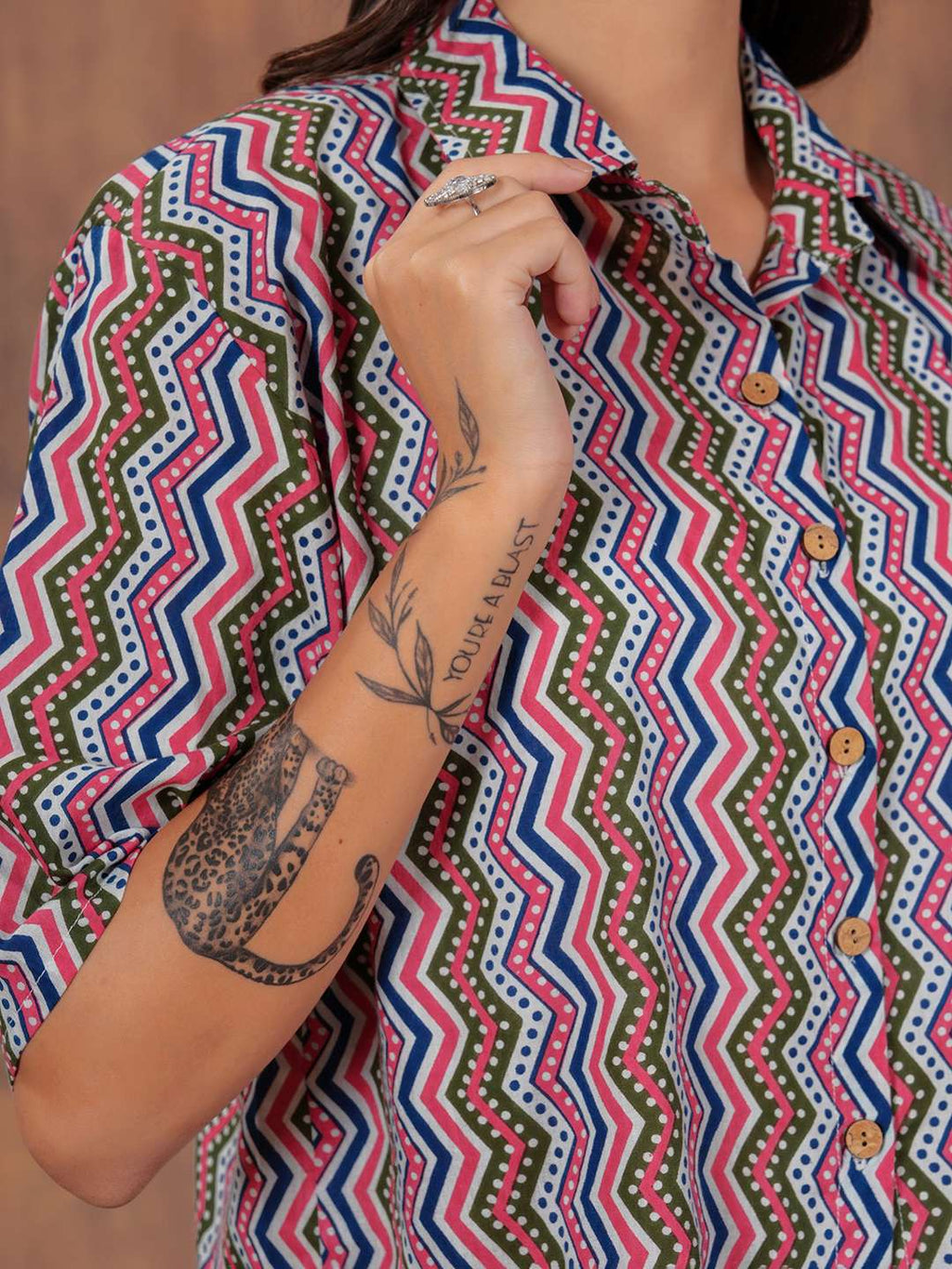 ZigZag Vibe Crop Shirt