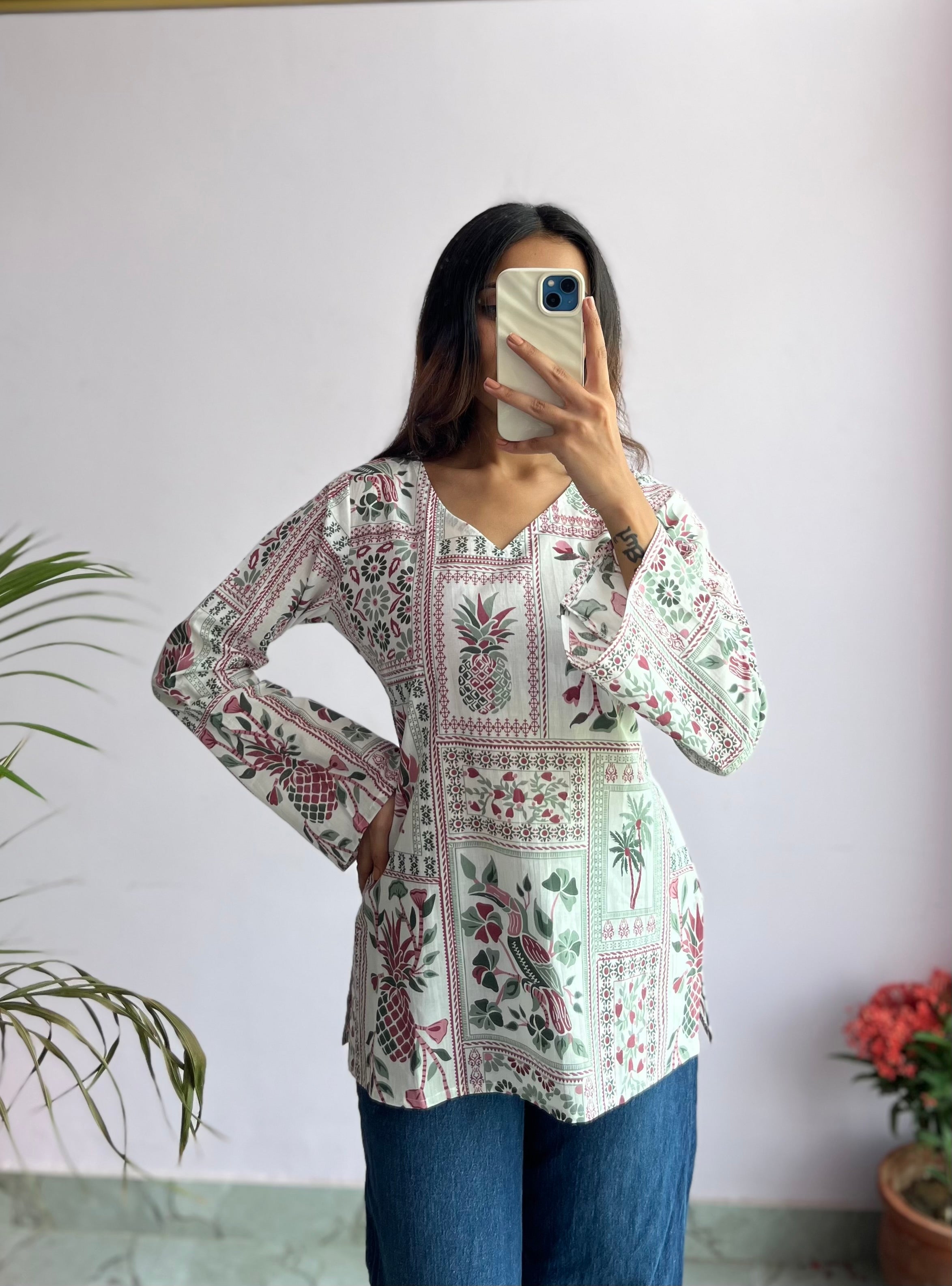 Pineapple Bell Sleeves (Pink)