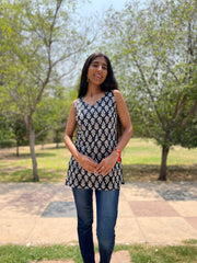 Sleeveless Short Kurti