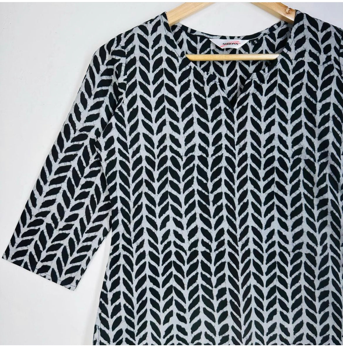 Grey leaves Short kurta