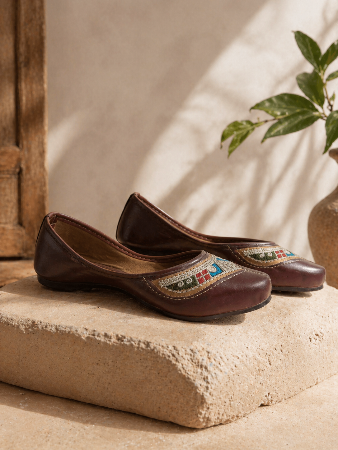 Coffee Brown Tribal Pattern Embroidered Juttis for Women