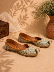 Beige Multicolor Threadwork Classic Punjabi Jutti for Women