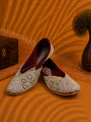 Cream Scallop Pattern Embroidered Designer Jutti for Women