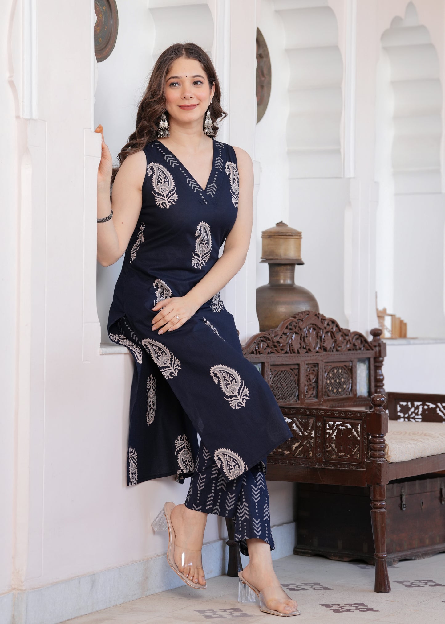 Navy Blue Paisley Print Kurta-Pant Set