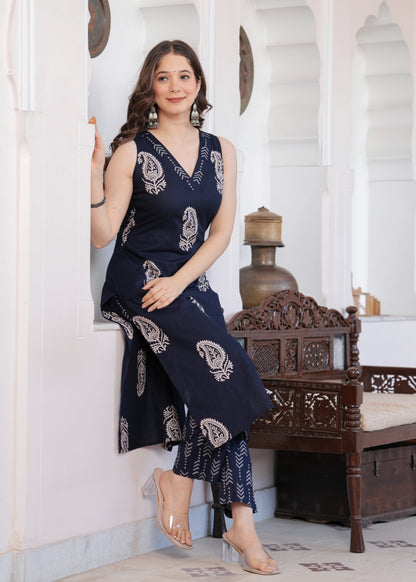 Navy Blue Paisley Print Kurta-Pant Set