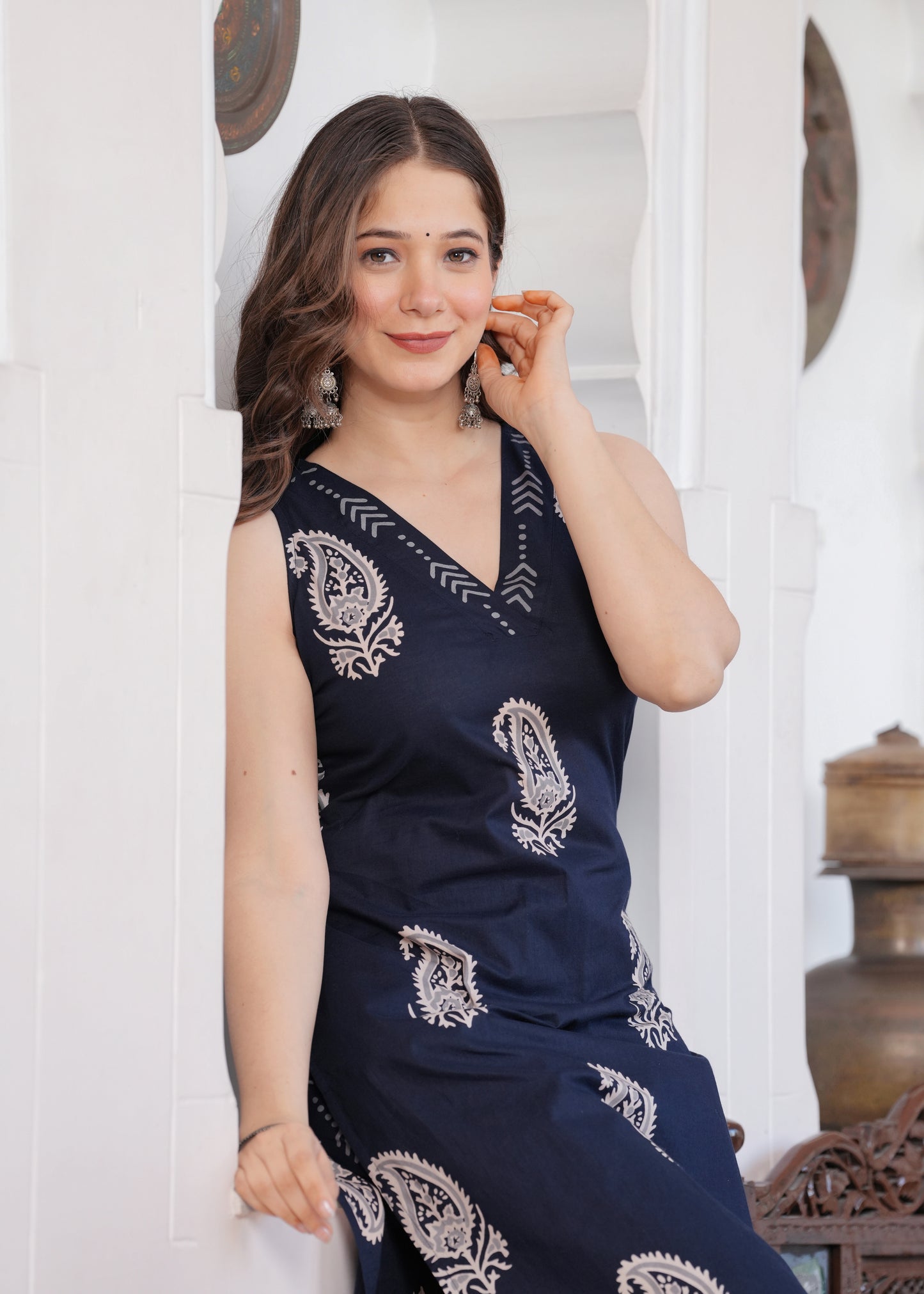 Navy Blue Paisley Print Kurta-Pant Set