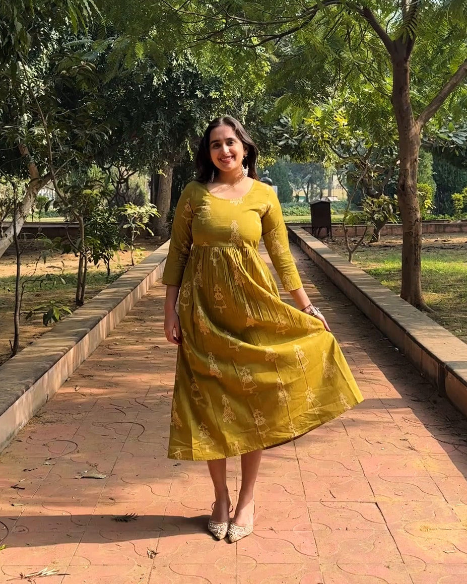 Rani Phool Jharokha Dress