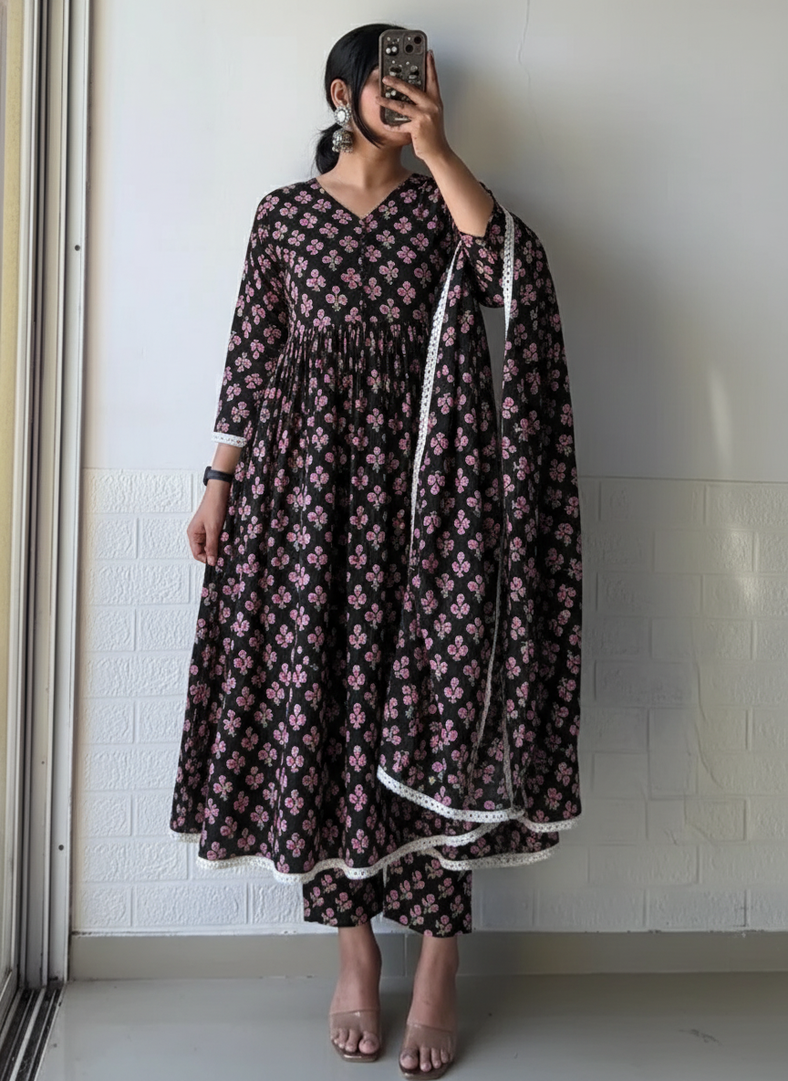 Black Pattern Flower Kurta Set with Dupatta