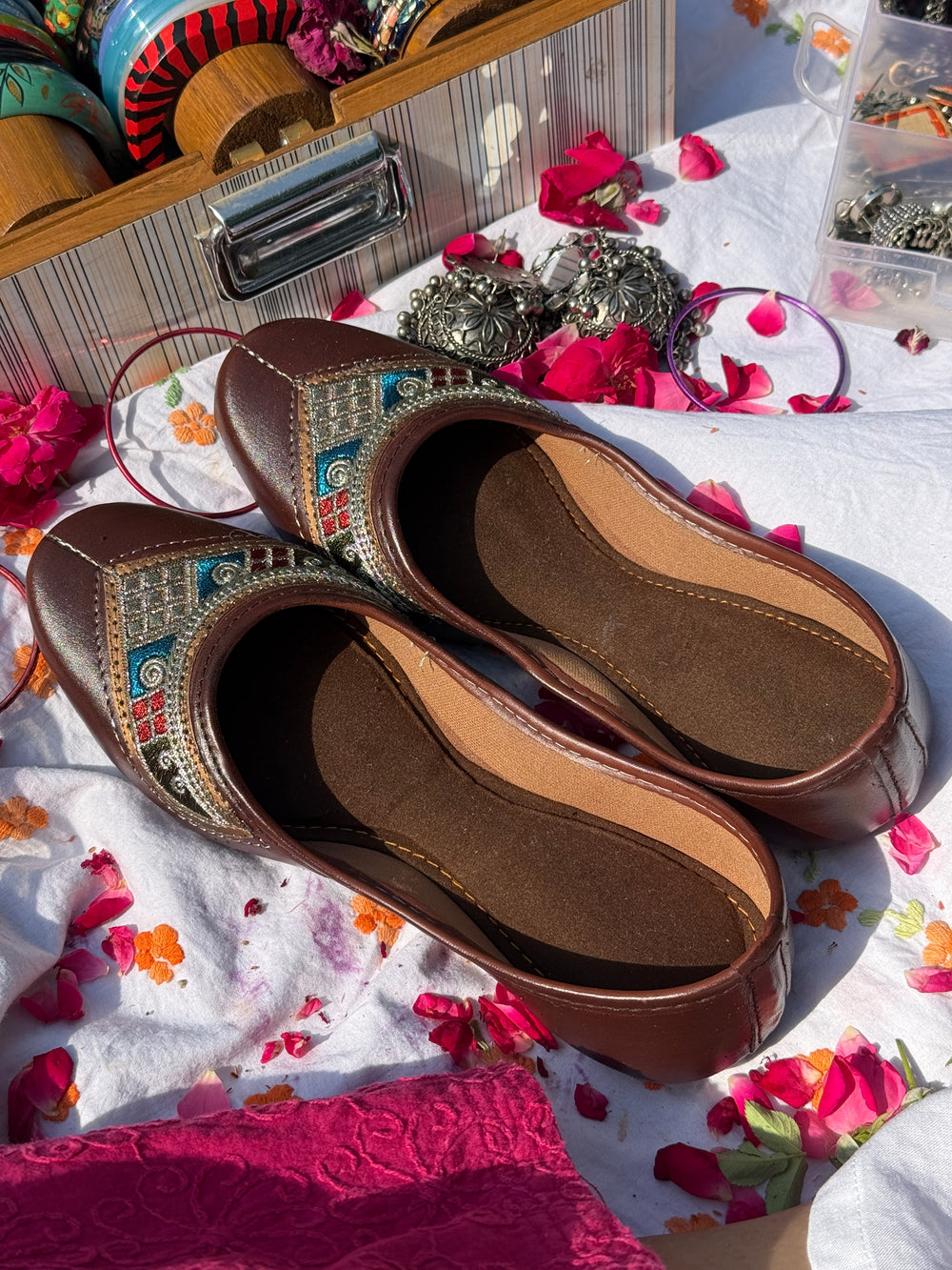 Coffee Brown Tribal Pattern Embroidered Juttis for Women