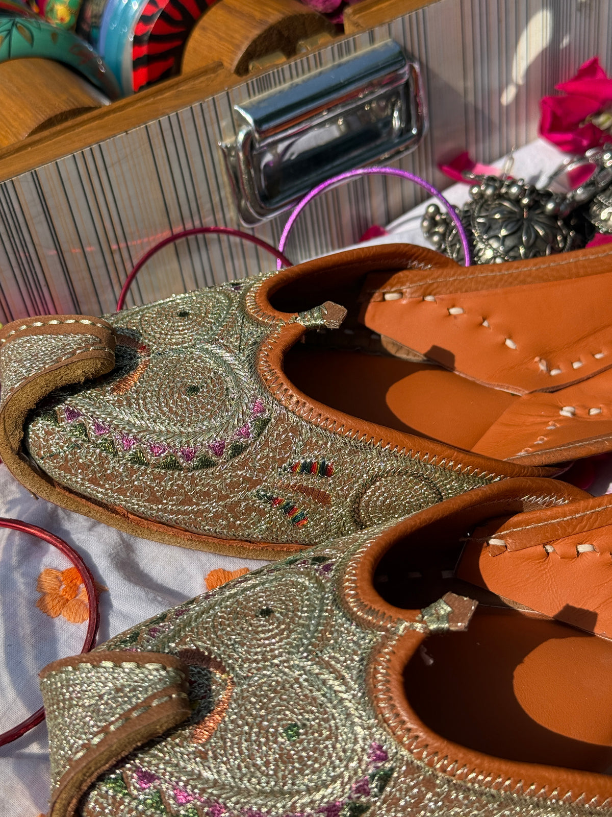 Beige Multicolor Threadwork Classic Punjabi Jutti for Women