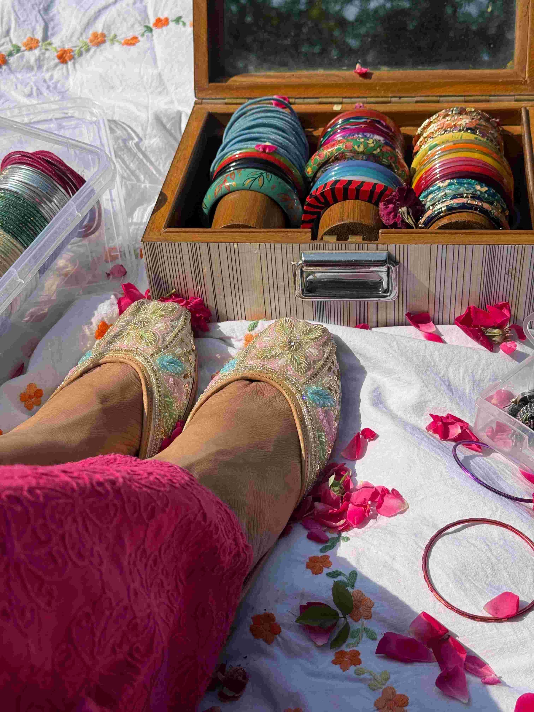 Ivory Pastel Floral Handcrafted Ethnic Jutti for Women
