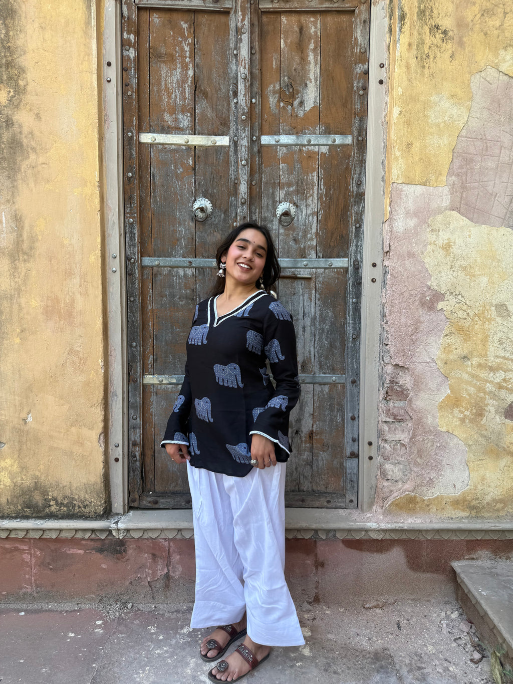 Neel Haathi Farshi Salwar Set