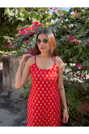 Red strap kurti
