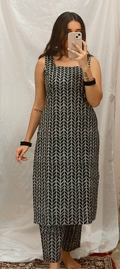 Grey leaves Suit Set