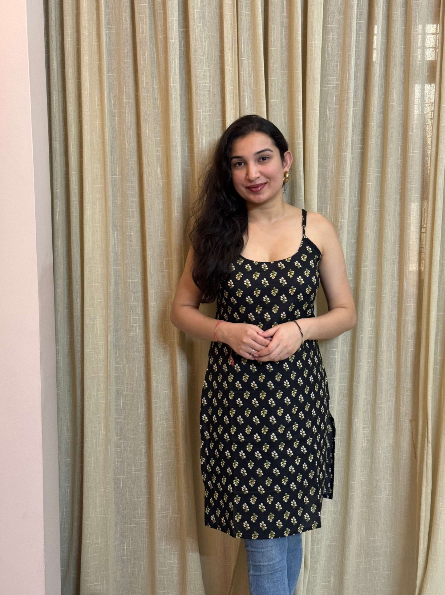 Black strap kurta