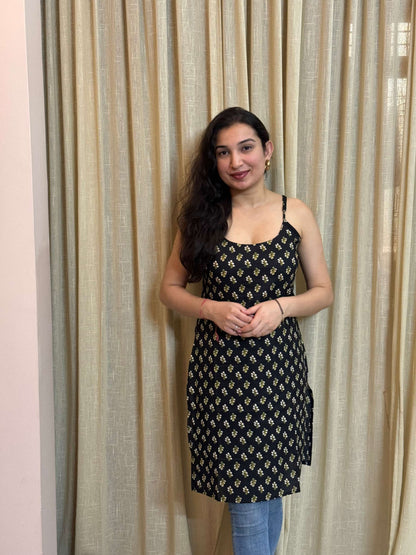 Black strap kurta